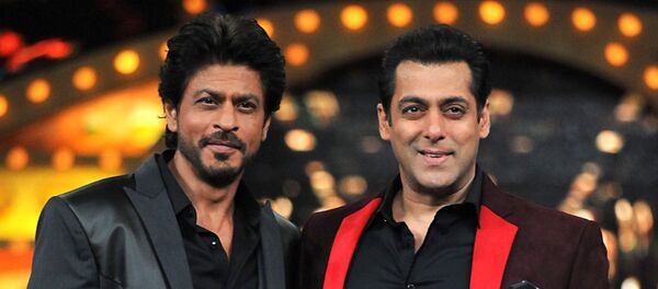 Актеры Шохрух Кхан, Салман Кхан и Амрихан, архивное фото - Sputnik Тоҷикистон