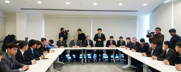 Ҷавонони Авангард дар ДОМ - Sputnik Тоҷикистон