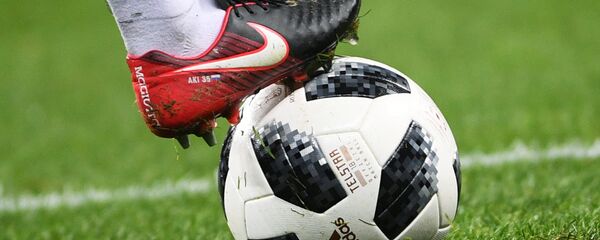 Официальный мяч чемпионата мира по футболу 2018 Telstar 18. - Sputnik Тоҷикистон