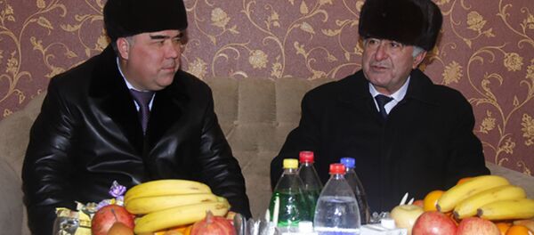 Председатель Согда у ветеранов Истаравшана, архивное фото - Sputnik Тоҷикистон