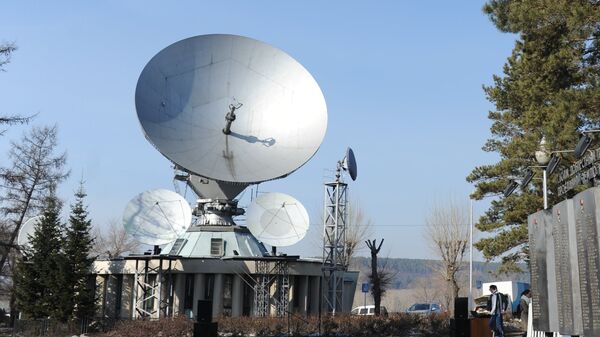 Спутниковая тарелка, архивное фото - Sputnik Таджикистан