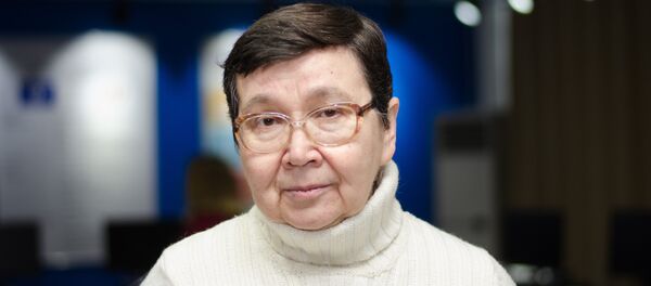 Директор Института повышения квалификации учителей русского языка при РТСУ Татьяна Гусейнова, архивное фото - Sputnik Таджикистан