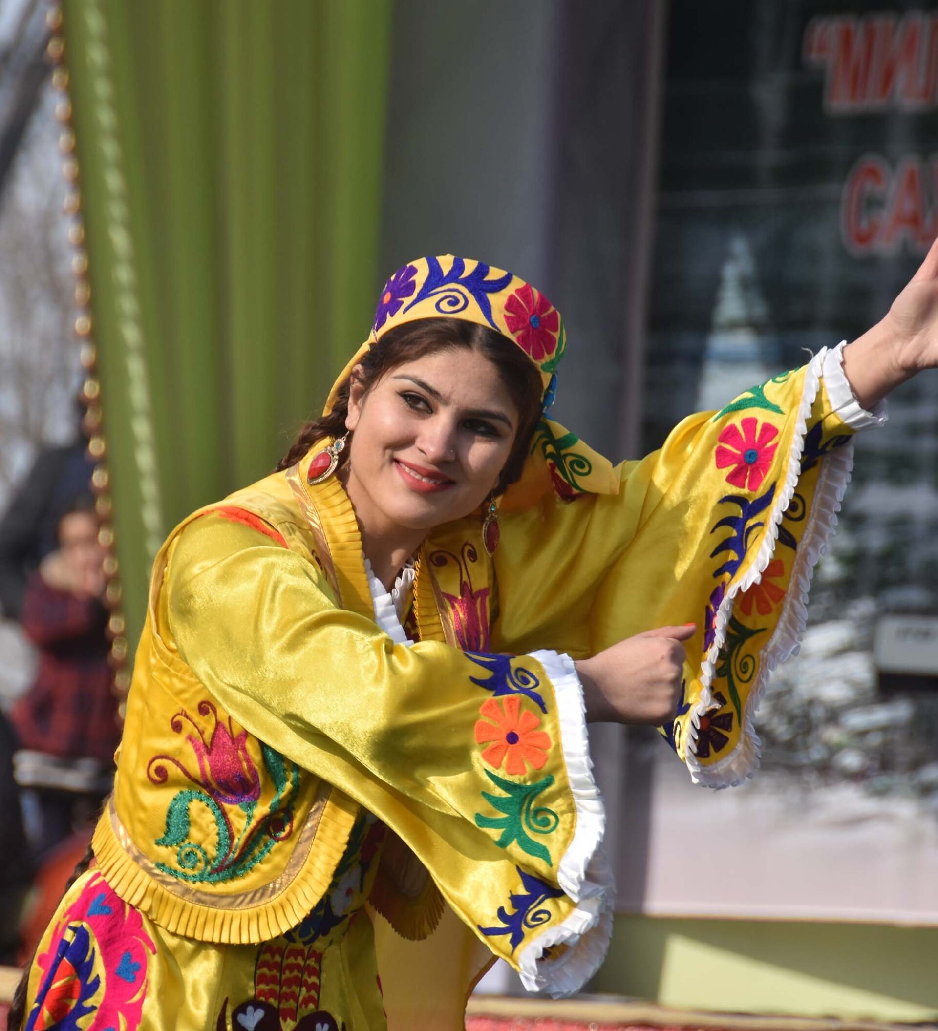 Танцующий таджик