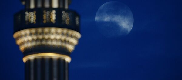 Ночь возле мечети - Sputnik Таджикистан