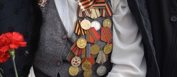 Награды ветерана ВОВ, архивное фото - Sputnik Тоҷикистон