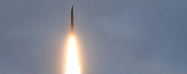 Испытательный пуск межконтинентальной баллистической ракеты. Архивное фото Испытательный пуск межконтинентальной баллистической ракеты. Архивное фото - Sputnik Тоҷикистон