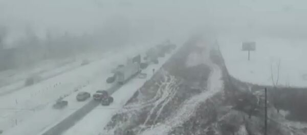 Массовое ДТП в Айове в США - Sputnik Таджикистан