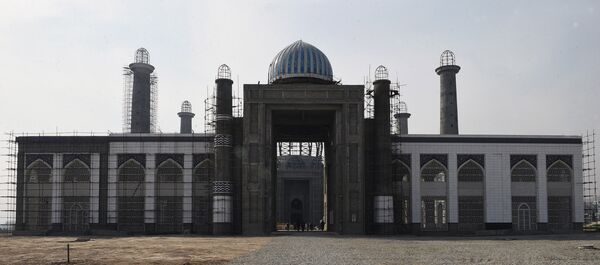 Строительство новой центральная мечети в Душанбе, архивное фото - Sputnik Тоҷикистон