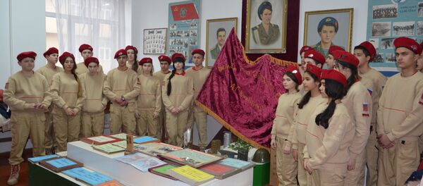 Юнармейцы посетили музей имени Героя ССРР Александра Мироненко в Душанбе - Sputnik Таджикистан