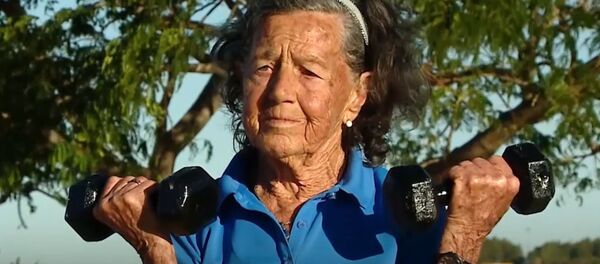 Как в 83 года готовиться к покорению высочайшей вершины Анд - Sputnik Таджикистан