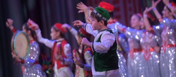 Фестиваль искусств в честь Алмазного Юбилея Ага-Хана IV Юбилейное творчество - Sputnik Тоҷикистон