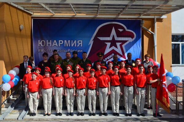 Ученики школы №4 г.Курган-Тюбе вступили в ряды Юнармия, архивное фото - Sputnik Таджикистан