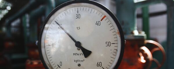 Приборы на производстве углеводородной продукции, архивное фото - Sputnik Таджикистан