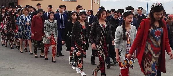 Открытие КПП на таджикско-узбекской границе, связующего Самарканд и Пенджикент - Sputnik Таджикистан