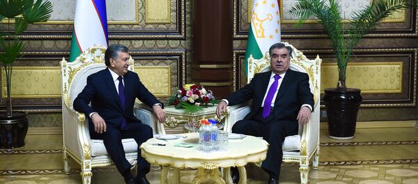 Шавкат Мирзиёев и Эмомали Рахмон - Sputnik Тоҷикистон