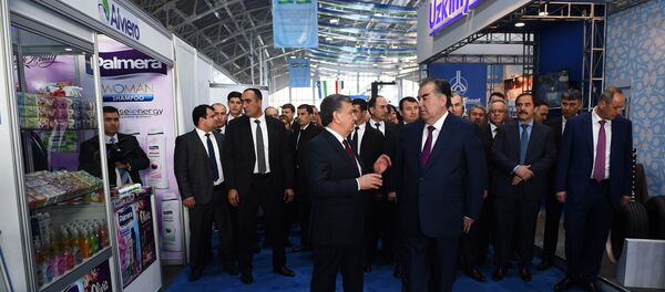 Президент Узбекистана Шавкат Мирзиёев и президент Таджикистана Эмомали Рахмон - Sputnik Таджикистан