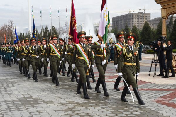 Какой сегодня праздник в Таджикистане и мире: 23 февраля Какой сегодня праздник в Таджикистане и мире: 23 февраля - Sputnik Таджикистан