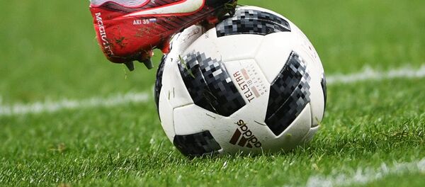 Официальный мяч чемпионата мира по футболу 2018 Telstar 18 - Sputnik Тоҷикистон