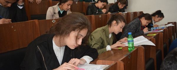 Вступительные испытания в Таджикском национальном университете Вступительные испытания в Таджикском национальном университете - Sputnik Тоҷикистон