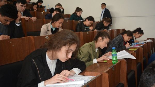 Вступительные испытания в Таджикском национальном университете Вступительные испытания в Таджикском национальном университете - Sputnik Тоҷикистон