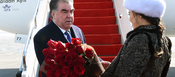 Визит Эмомали Рахмона в Астану на переговоры с президентом Казахстана Нурсултаном Назарбаевым - Sputnik Тоҷикистон