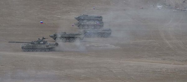 Военные учения 201 РВБ в Таджикистане, архивное фото Военные учения 201 РВБ в Таджикистане, архивное фото - Sputnik Тоҷикистон