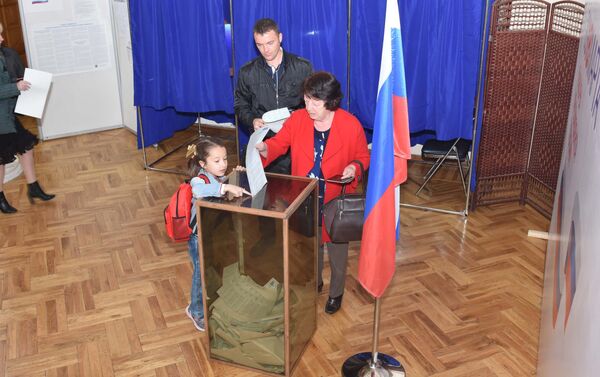 Голосование на выборах президента России в Таджикистане - Sputnik Таджикистан