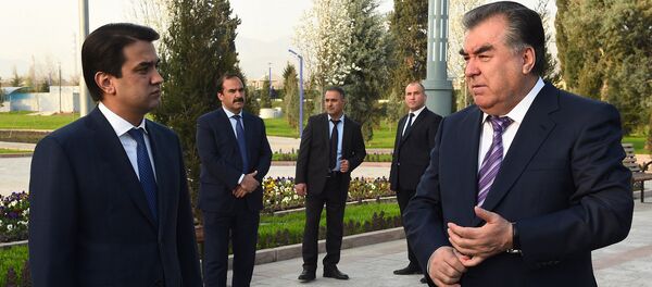 Рахмон и Рустам открыли новый парк Молодеж - Sputnik Тоҷикистон