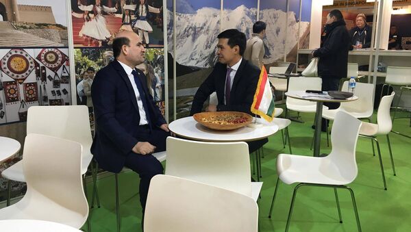 Встреча посла Таджикистана в Германии и директором туристической компании Нурланом Мукашом - Sputnik Тоҷикистон