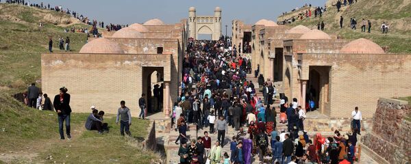 Празднование Навруза в городе Гиссар, архивное фото - Sputnik Таджикистан