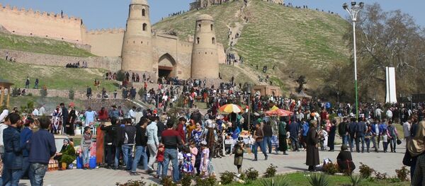 Празднование Навруза в Гиссарской крепости - Sputnik Тоҷикистон