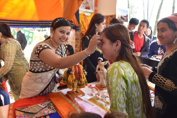 В Душанбе прошел Фестиваль культуры и туризма, архивное фото - Sputnik Таджикистан