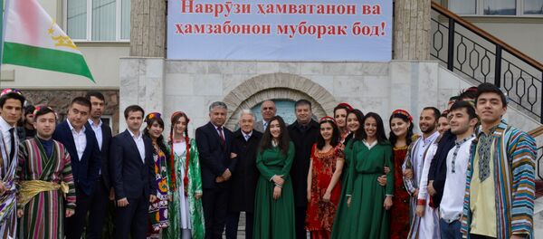 Наврӯэ дар Бишкек Наврӯэ дар Бишкек - Sputnik Тоҷикистон