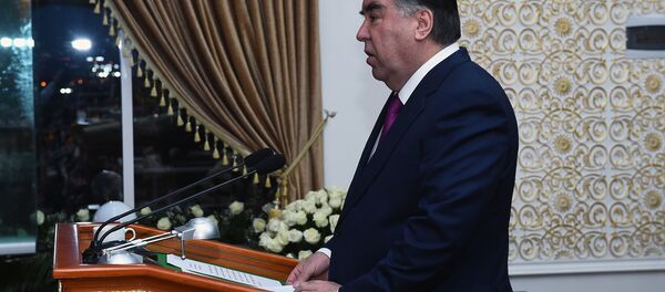 Раҳмон дар Наврӯзгоҳ Раҳмон дар Наврӯзгоҳ - Sputnik Тоҷикистон