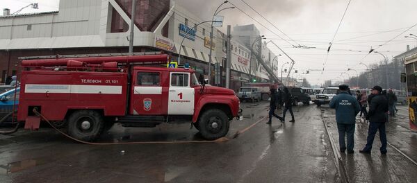Пожар в торговом центре Зимняя вишня в Кемерове Пожар в торговом центре Зимняя вишня в Кемерове - Sputnik Таджикистан