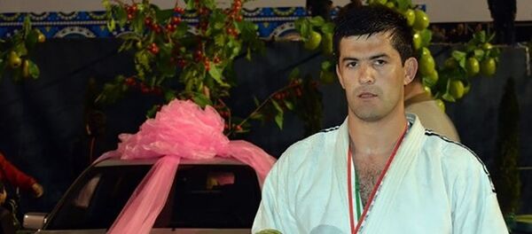 Победитель в борьбе куштигири Саиджалол Саидов  - Sputnik Тоҷикистон