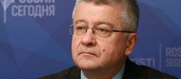 Президент Центра перспективных исследований, представитель Российского института стратегических исследований в Кыргызской Республике Сергей Масаулов Президент Центра перспективных исследований, представитель Российского института стратегических исследований в Кыргызской Республике Сергей Масаулов - Sputnik Таджикистан