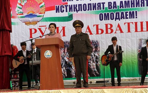 Торжественные проводы призывников в армию - Sputnik Таджикистан