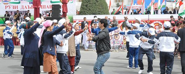 Торжественные проводы призывников в армию - Sputnik Тоҷикистон