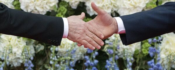 Рукопожатие, архивное фото - Sputnik Таджикистан