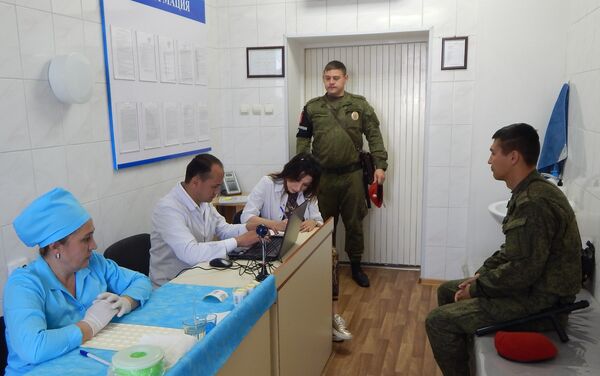 Военные 201-й РВБ приняли участие в благотворительной акции по сдаче крови - Sputnik Таджикистан