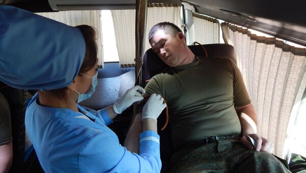 Военные 201-й РВБ приняли участие в благотворительной акции по сдаче крови - Sputnik Тоҷикистон