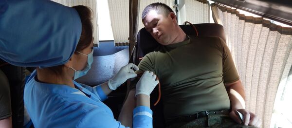 Военные 201-й РВБ приняли участие в благотворительной акции по сдаче крови - Sputnik Тоҷикистон