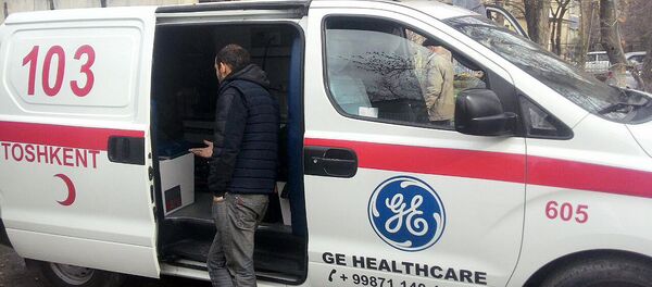 Машина скорой помощи в Ташкенте, архивное фото - Sputnik Таджикистан