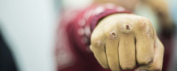 кулак, архивное фото - Sputnik Тоҷикистон