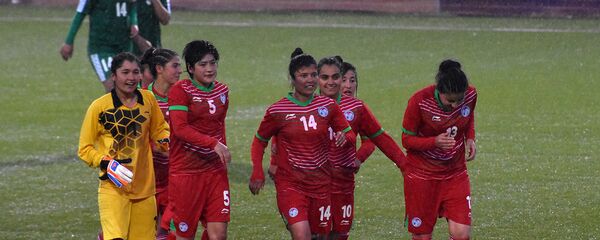 Таджикские женщины-футболистки, архивное фото Таджикские женщины-футболистки, архивное фото - Sputnik Тоҷикистон