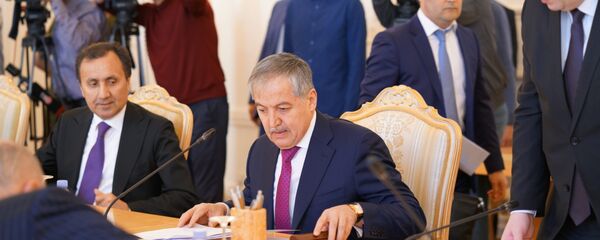 Министр иностранных дел Таджикистана Сироджиддин Мухриддин - Sputnik Таджикистан