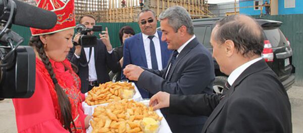 Таджикская делегация в Кыргызстане Таджикская делегация в Кыргызстане - Sputnik Тоҷикистон