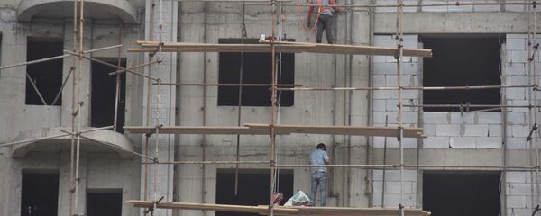 Строительство новых домов в Душанбе, архивное фото - Sputnik Тоҷикистон