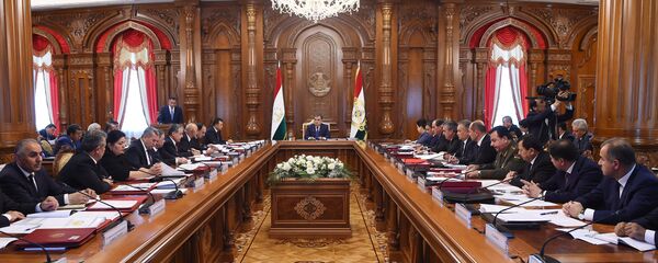 Маҷлиси ҳукуматии ҶТ, акс аз бойгонӣ - Sputnik Тоҷикистон